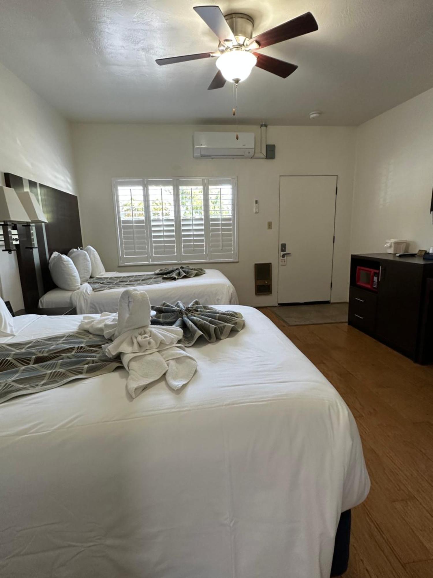 Cambria Palms Motel Luaran gambar
