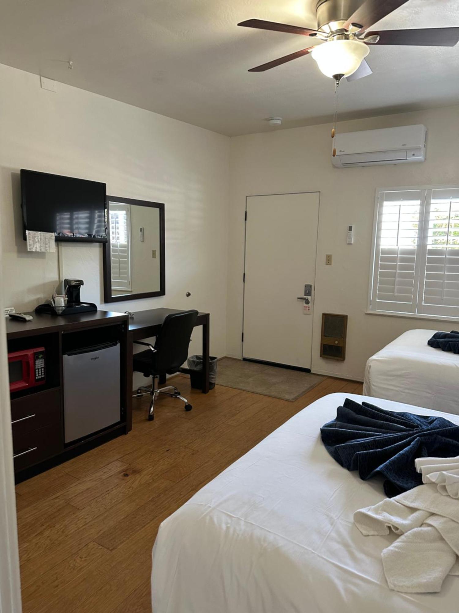 Cambria Palms Motel Luaran gambar