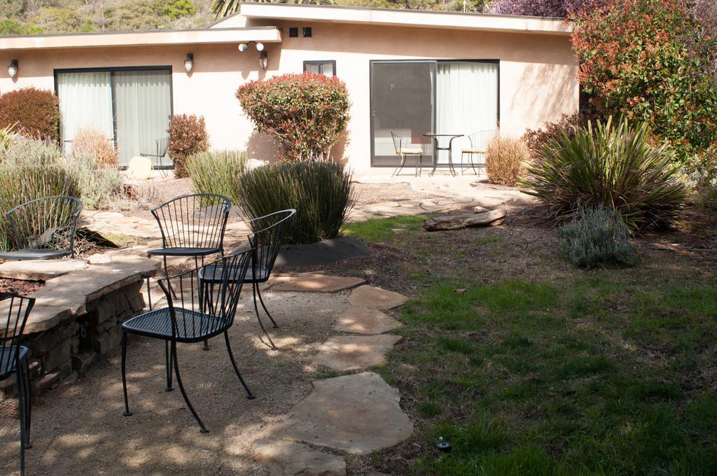 Cambria Palms Motel Luaran gambar