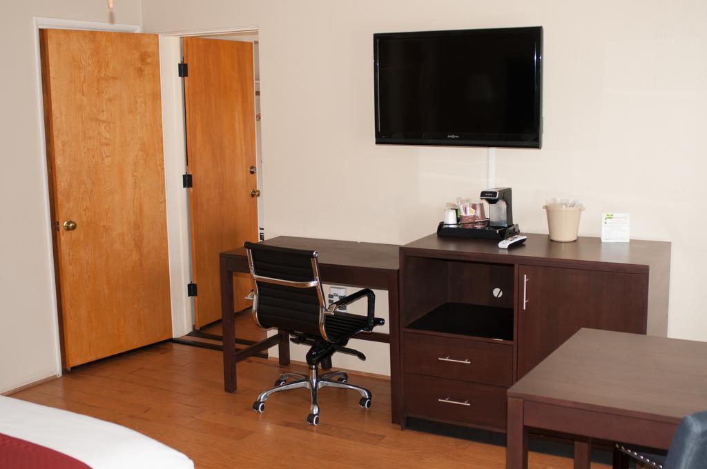 Cambria Palms Motel Luaran gambar